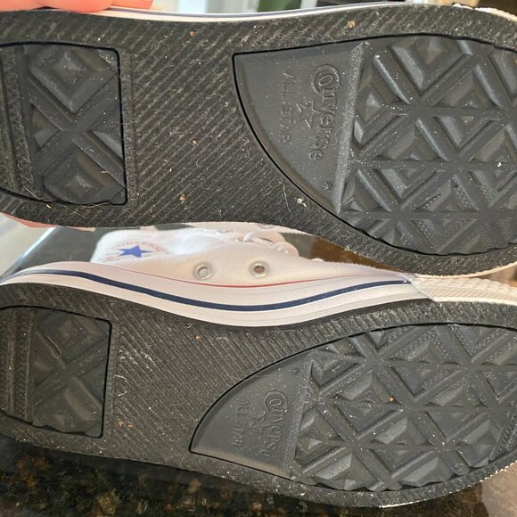 White Converse - Picture 5 of 5